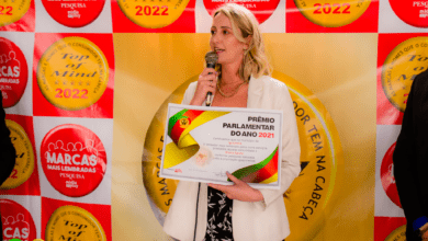 Photo of Prêmio Parlamentar do Ano: vereadora Diana Spohr, de Igrejinha, é uma das indicadas